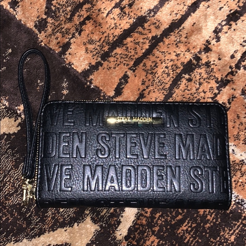 Steve Madden Clutch Wallet